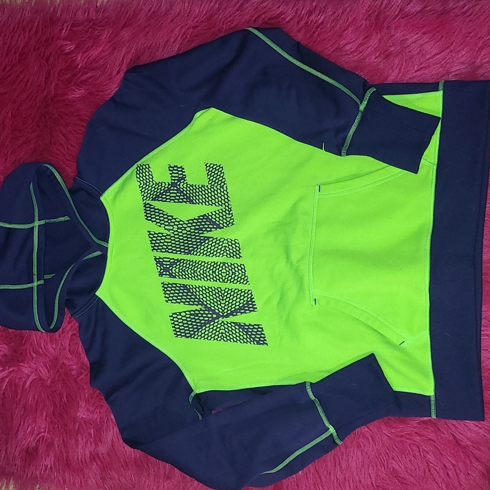 Nike Therma-Fit Hoodie